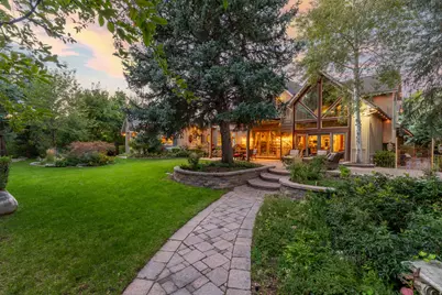 2238 E Cottonwood Cove Ln S, Cottonwood Heights, UT 84121 - Photo 108