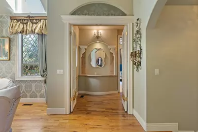 2238 E Cottonwood Cove Ln S, Cottonwood Heights, UT 84121 - Photo 26