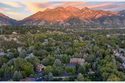 2238 E Cottonwood Cove Ln S, Cottonwood Heights, UT 84121 - Photo 122