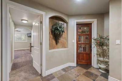 2238 E Cottonwood Cove Ln S, Cottonwood Heights, UT 84121 - Photo 64