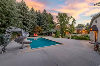 2238 E Cottonwood Cove Ln S, Cottonwood Heights, UT 84121 - Photo 76