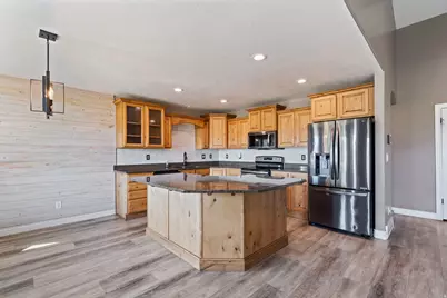 1555 N 4325 W, Plain City, UT 84404 - Photo 8