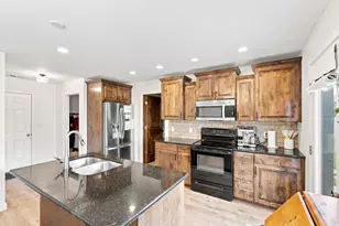 1942 S 750 E, Lehi, UT 84043 - Photo 12