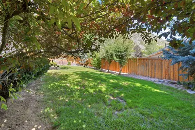 3298 Cherokee Ln N, Provo, UT 84604 - Photo 30