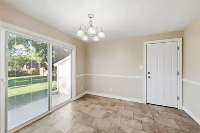 581 W 1750 N, Clinton, UT 84015 - Photo 8