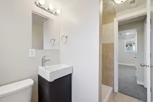 581 W 1750 N, Clinton, UT 84015 - Photo 24