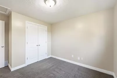 581 W 1750 N, Clinton, UT 84015 - Photo 18