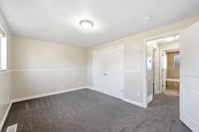 581 W 1750 N, Clinton, UT 84015 - Photo 14