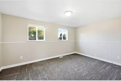 581 W 1750 N, Clinton, UT 84015 - Photo 16