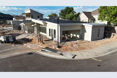 1027 N 275 E, Hurricane, UT 84737 - Photo 2