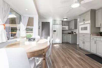 246 E 2200 S, Bountiful, UT 84010 - Photo 14