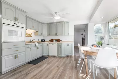 246 E 2200 S, Bountiful, UT 84010 - Photo 18