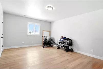 3287 W 2300 N, Clinton, UT 84015 - Photo 38