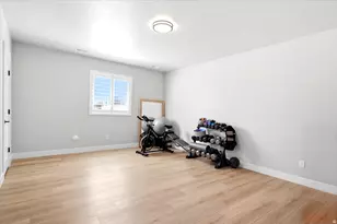 3287 W 2300 N, Clinton, UT 84015 - Photo 38