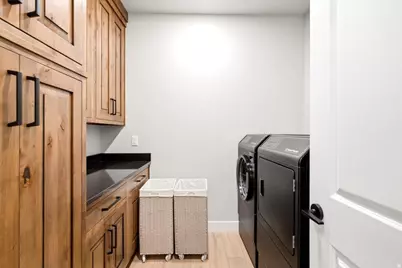 3287 W 2300 N, Clinton, UT 84015 - Photo 42