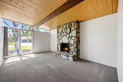 2373 E 6660 S, Cottonwood Heights, UT 84121 - Photo 2