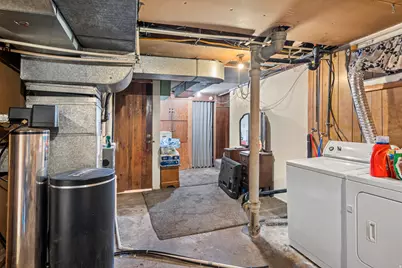 31 B St, Springville, UT 84663 - Photo 22