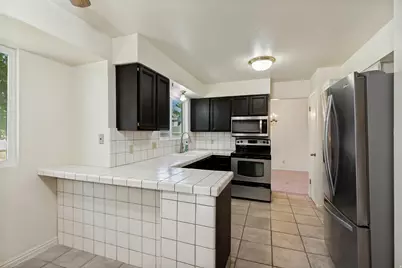 11878 S Hidden Valley Dr E, Sandy, UT 84094 - Photo 12