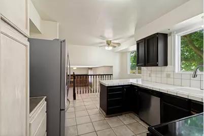11878 S Hidden Valley Dr E, Sandy, UT 84094 - Photo 14