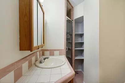 11878 S Hidden Valley Dr E, Sandy, UT 84094 - Photo 32