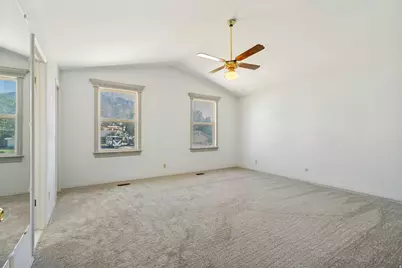 11878 S Hidden Valley Dr E, Sandy, UT 84094 - Photo 20