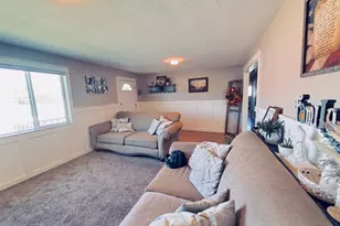 222 E 625 S, Blanding, UT 84511 - Photo 2
