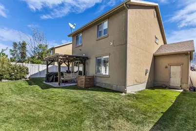 1719 N 25 E, Layton, UT 84041 - Photo 20