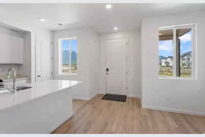 1288 E 1670 N #912, Payson, UT 84651 - Photo 4