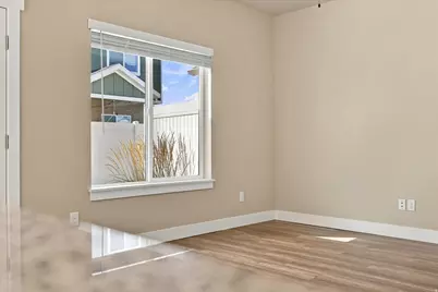 2395 W 3350 Ln S, West Haven, UT 84401 - Photo 12