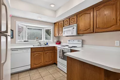 275 S Valley Dr #A208, Saint George, UT 84770 - Photo 10