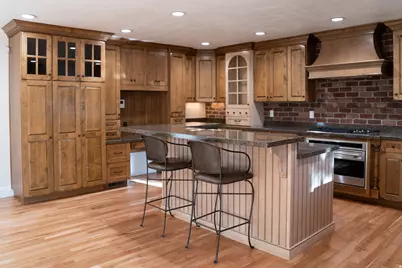 294 W Jennings Ln, Centerville, UT 84014 - Photo 6