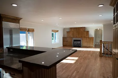 294 W Jennings Ln, Centerville, UT 84014 - Photo 10