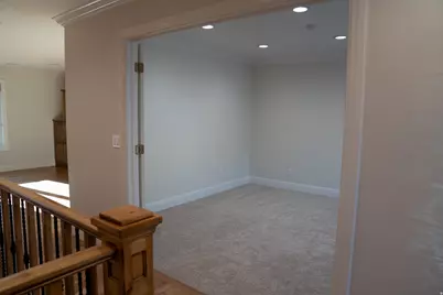 294 W Jennings Ln, Centerville, UT 84014 - Photo 4