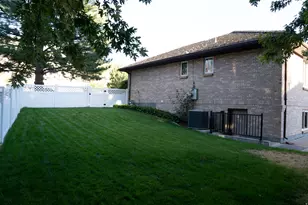 294 W Jennings Ln, Centerville, UT 84014 - Photo 54
