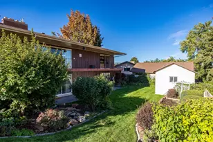 881 E Hillcrest Dr, Springville, UT 84663 - Photo 38