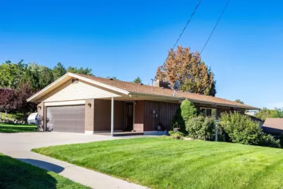 881 E Hillcrest Dr, Springville, UT 84663 - Photo 46
