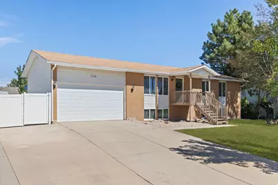 4288 W Yorkshire Cir, South Jordan, UT 84009 - Photo 2