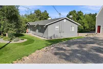 231 E 100 S, Hyrum, UT 84319 - Photo 36