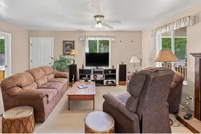 231 E 100 S, Hyrum, UT 84319 - Photo 6