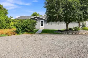 231 E 100 S, Hyrum, UT 84319 - Photo 58