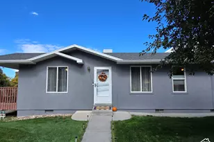 231 E 100 S, Hyrum, UT 84319 - Photo 4