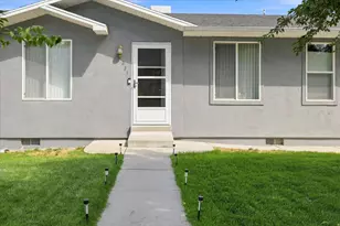231 E 100 S, Hyrum, UT 84319 - Photo 4