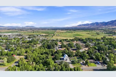 231 E 100 S, Hyrum, UT 84319 - Photo 42