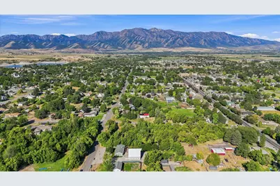 231 E 100 S, Hyrum, UT 84319 - Photo 38