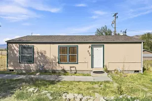 212 S Grant Ave, Stockton, UT 84071 - Photo 2