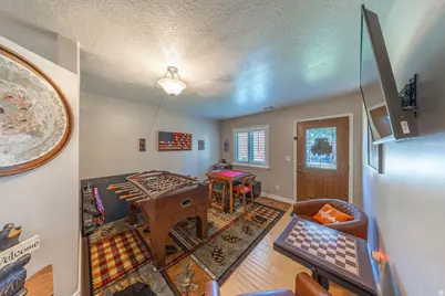 317 Willow Way, Pleasant View, UT 84414 - Photo 4