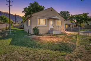 202 Jefferson Ave E, Ogden, UT 84404 - Photo 1