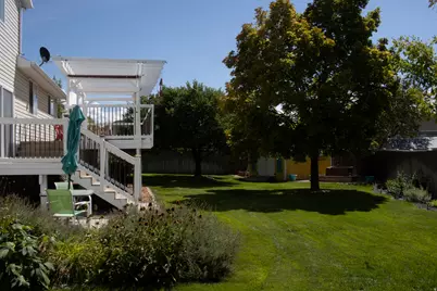 830 S Saint Andrews Drive W #1004, Syracuse, UT 84075 - Photo 4