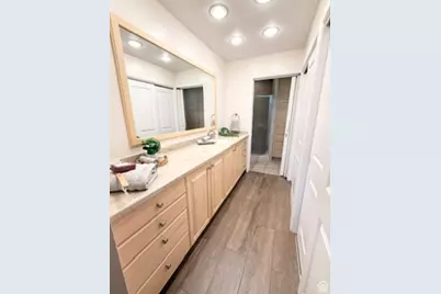 5759 S Waterbury Way, Murray, UT 84121 - Photo 14