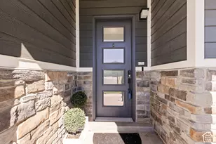 2346 W Swenson Cir, Syracuse, UT 84075 - Photo 4